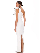 Cargar imagen en el visor de la galería, One Shoulder Flower White Dress