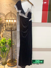 Load image into Gallery viewer, Black Split Maxi Long Bodycon Dress