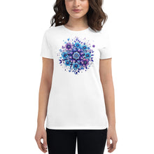 Cargar imagen en el visor de la galería, Blue Flowers Tshirt