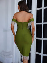 Cargar imagen en el visor de la galería, Summer Sexy Off Shoulder Army Green Red Diamonds Tassel Mini Bodycon Bandage Dress 2022 Elegant Evening Party Dress Vestido